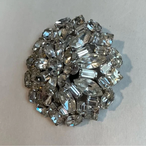 Vintage JOSEPH WARNER Signed Dome Clear Rhinestone 1960s Brooch - Picture 9 of 12